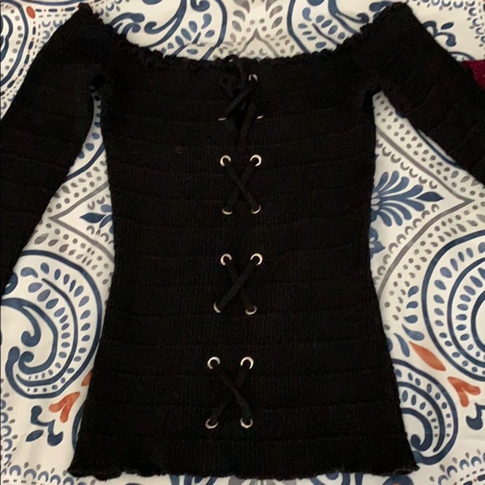 COPY - Long sleeve lace up detail off the shoulde…